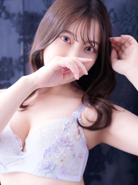 葵-aoi- 品川エッセンス（高級デリヘル）