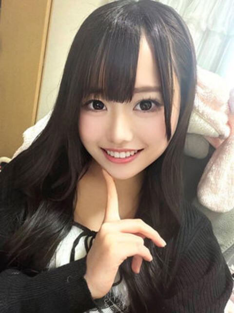 春野みみ 断りきれない美人マッサージ嬢たち（デリヘル＆エステ）