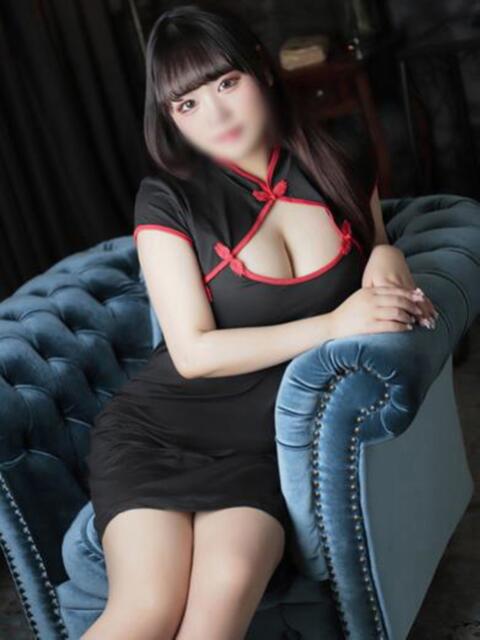 るる 淫乱痴女エステ（出張アロマエステ）