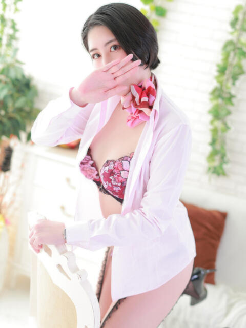 コナツ秘書 秘書の品格 クラブアッシュ ヴァリエ（ファッションヘルス）