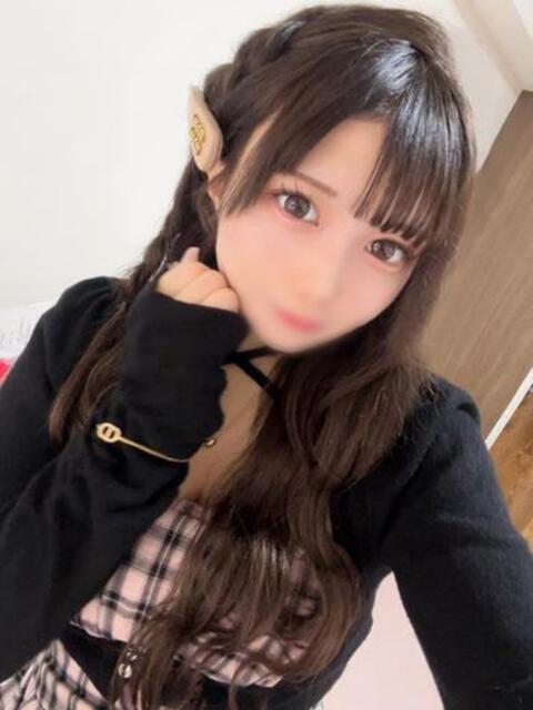 しおり E+アイドルスクール(デリヘル)