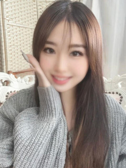 国仲せな 断りきれない美人マッサージ嬢たち（デリヘル＆エステ）