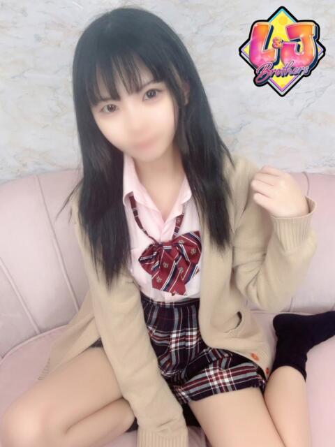 りん 予約困難小柄天使の超淫乱 L＆Jブラザーズ（デリヘル）