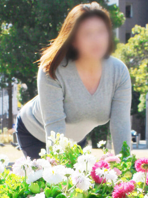 しおり 完熟ばなな 横浜（人妻熟女デリヘル）
