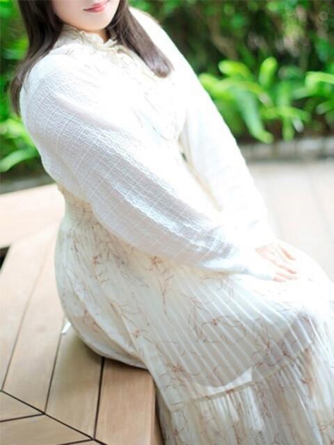 まなみ CELEB FACE FUKUOKA（人妻デリヘル）