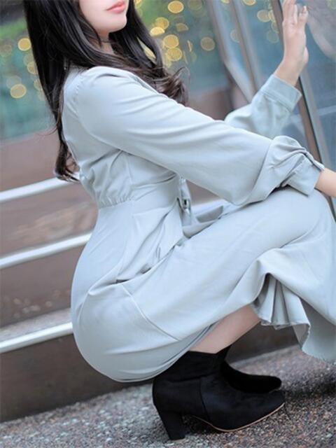 まりな CELEB FACE FUKUOKA（人妻デリヘル）