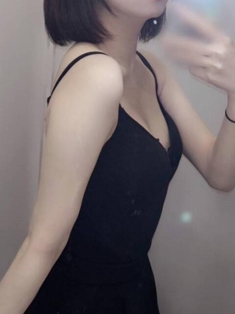 花宮　なぎ Ｌ ～エル～（高級デリヘル）