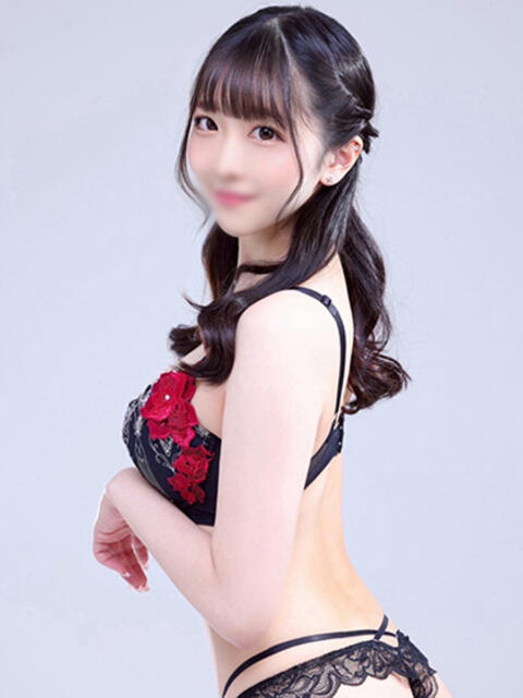 希崎もも ウルトラロイヤル（デリヘル）