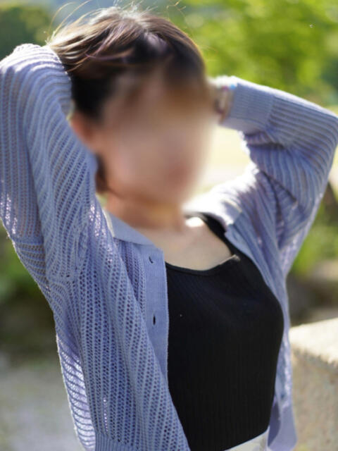 えみ [優良人妻店]セレブスタイル（山口～防府～萩）（人妻デリヘル）