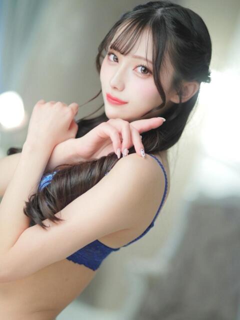 麻衣/まい クラブ バレンタイン大阪（素人美女専門デリヘル）