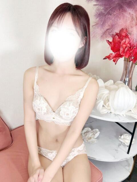 ゆり（芸能人級×プレミアクラス ハニービー（Honey Bee）（デリヘル）