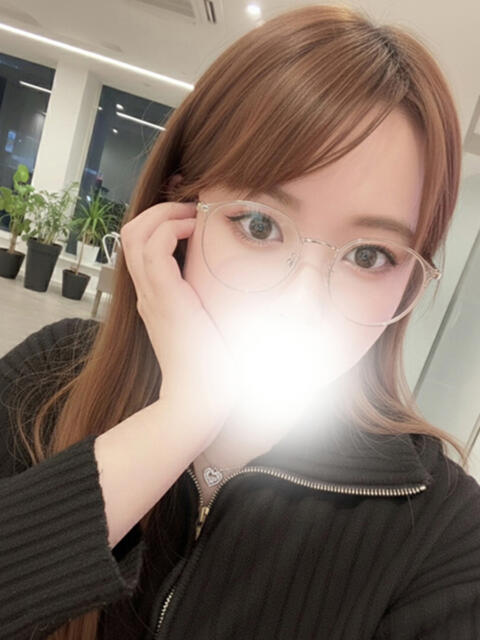 つむぎ 西船巨乳ぽっちゃり　乳神さま（デリヘル）