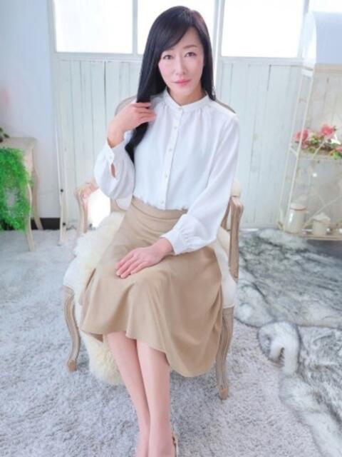 葉山 カーネーション(鶯谷)（人妻・熟女デリヘル）