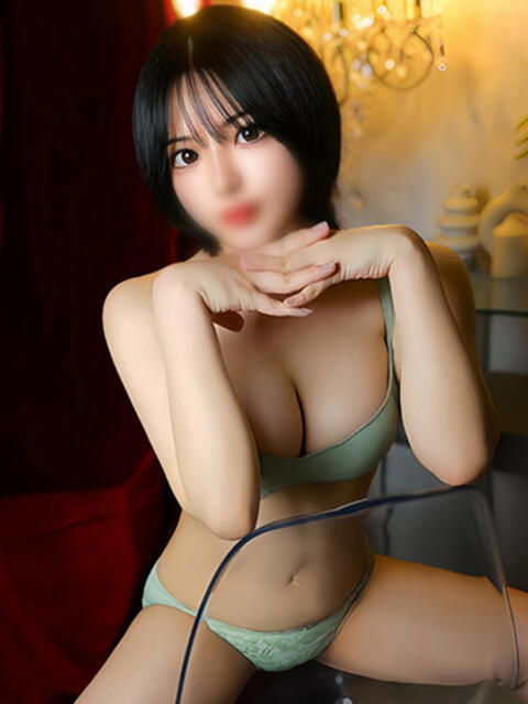 あき 淫乱痴女エステ新宿店（出張アロマエステ）