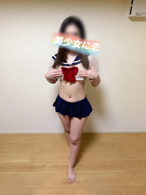 ゆらら 美少女に恋（アジアンデリヘル）