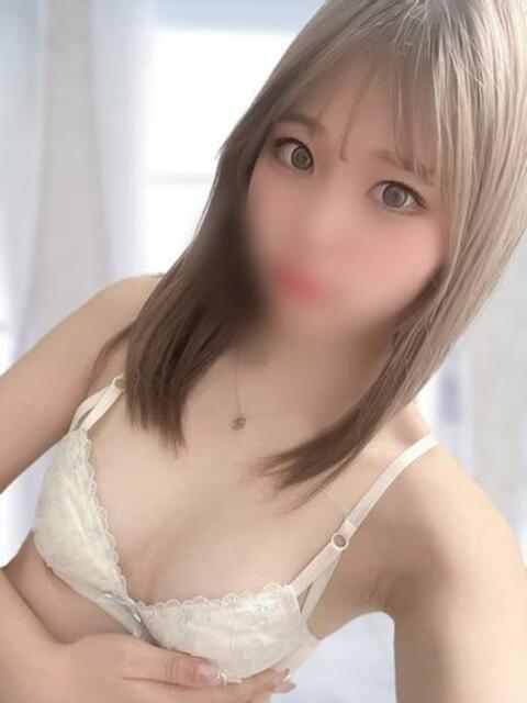 みいな 笑顔に心癒される！ ウエスト・コム（イメージヘルス）