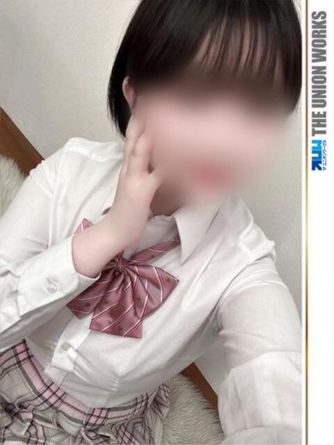 純白ゆらら【新入生】 素人専門キラキラ学園（学園系デリヘル）