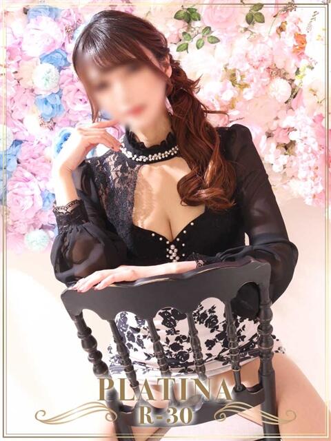 平高　なな PLATINA R-30（すすきの）（ファッションヘルス）