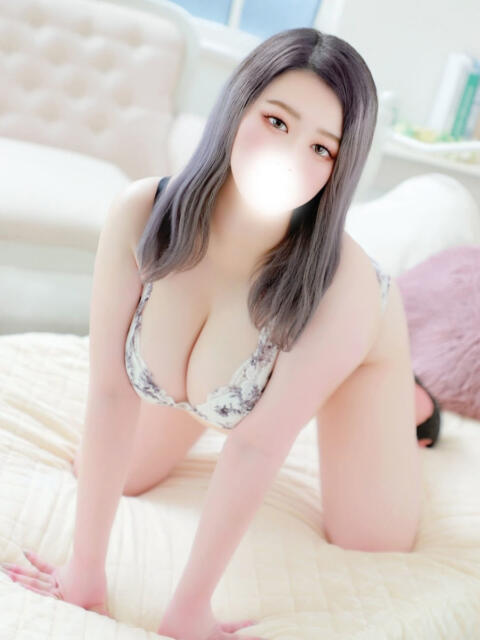 くう ぽっちゃり巨乳素人専門店ぷにめろ渋谷店（ぽっちゃり系デリヘル）