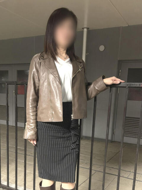 愛川(あいかわ)熟女の魅力をたっぷりと♡ 秘密の逢瀬…○○妻(西条・東予・今治)（人妻デリヘル）