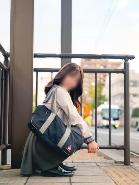 中川あみ【業界未経験】 素人専門キラキラ学園（学園系デリヘル）