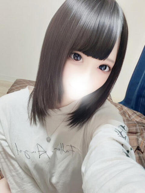 頼都えるる 全裸美女からのカゲキな誘惑（ホテヘル＆デリヘル）