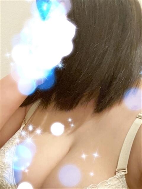 紀花ご奉仕大好き♬ 佐世保奥様倶楽部淫ら妻（人妻デリヘル）