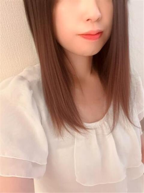 千秋愛嬌も美貌も星３つ♬ 佐世保奥様倶楽部淫ら妻（人妻デリヘル）