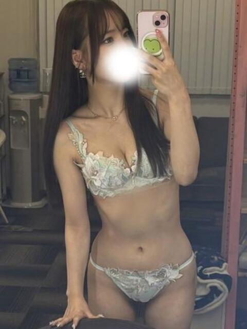 みき まだ舐めたくて学園渋谷校〜舐めたくてグループ〜（デリヘル）