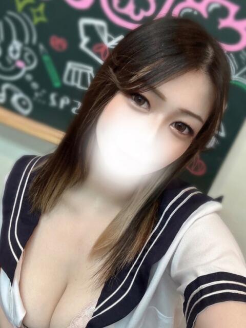 きき(愛嬌抜群いまどきガール) 学園天国（ファッションヘルス）