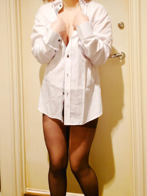 山本　そら 昼下がりの情事（人妻デリヘル）