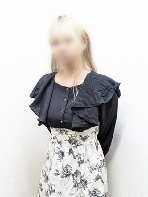 奏(かなで) エクレア上野御徒町　天然貴姉乳舐手淫店（派遣手コキ）