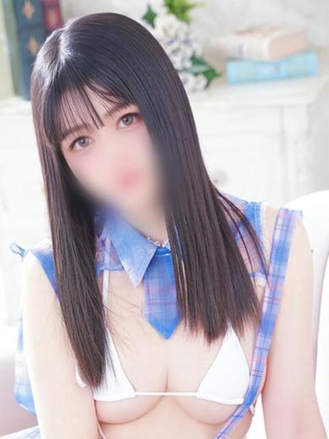 らむ 愛くるしいチート級笑顔! ウエスト・コム（イメージヘルス）