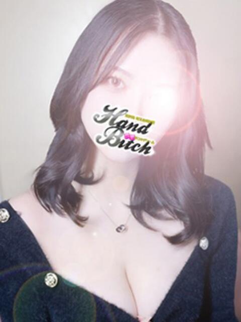 うい HAND BITCH(ハンドビッチ)（手コキ＆エステ）