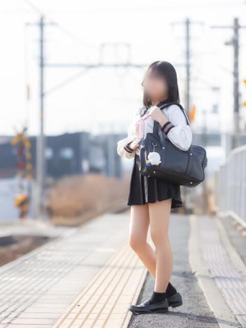 高橋さな 素人専門キラキラ学園（学園系デリヘル）