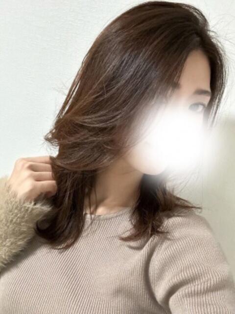 月城　あすか マダムと紳士（【非風俗】メンズエステ）