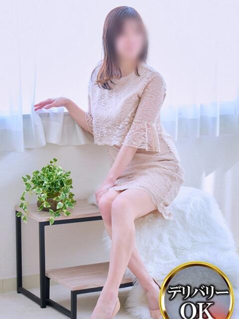 りん 梅田アバンチュール（人妻ホテヘル）