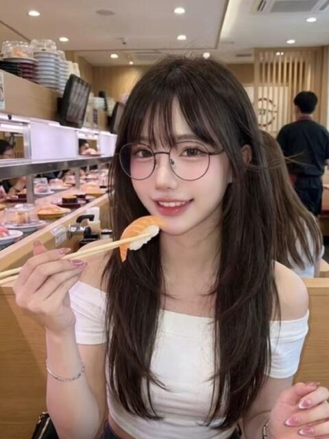 18才べべキュートな148cm K club KNOCK（韓国デリヘル）