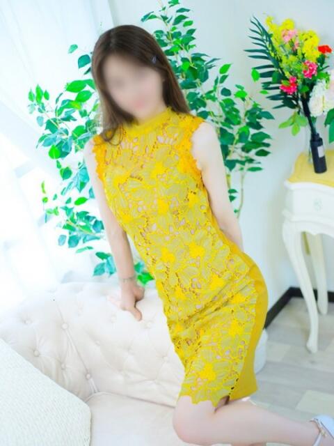 白石 ゆゆ こあくまな熟女たち小倉店（KOAKUMAグループ）（人妻・熟女デリヘル）