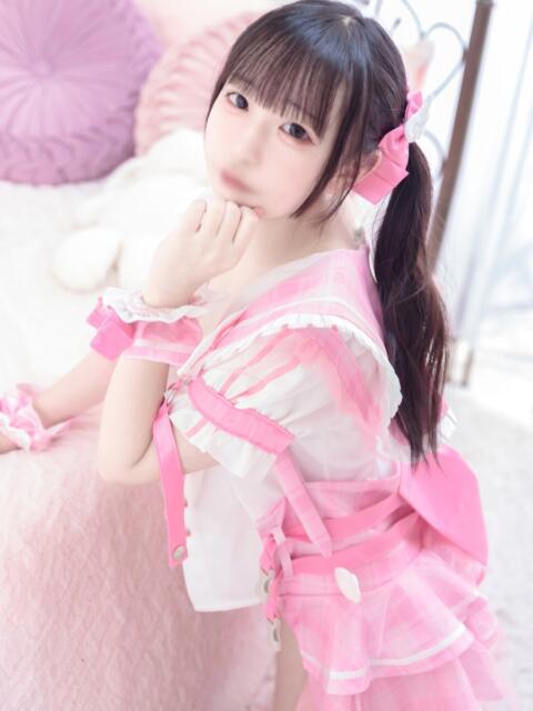 まな E+アイドルスクール新宿・歌舞伎町店（デリヘル）