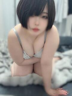 ゆに★(低身長女王様) ぽっちゃり女神 あぷろでぃーて（日本橋/デリヘル）