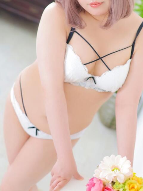 らむね ぷるるん小町梅田店（人妻ホテヘル）