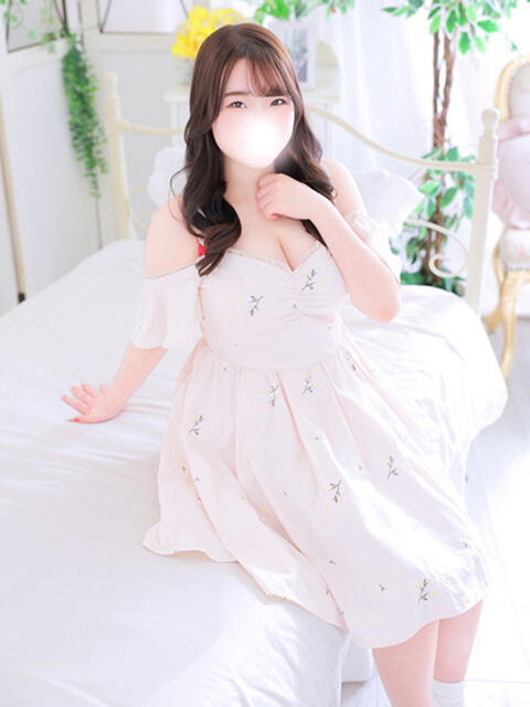 ななみ 白いぽっちゃりさん（ぽっちゃり専門ホテヘル）