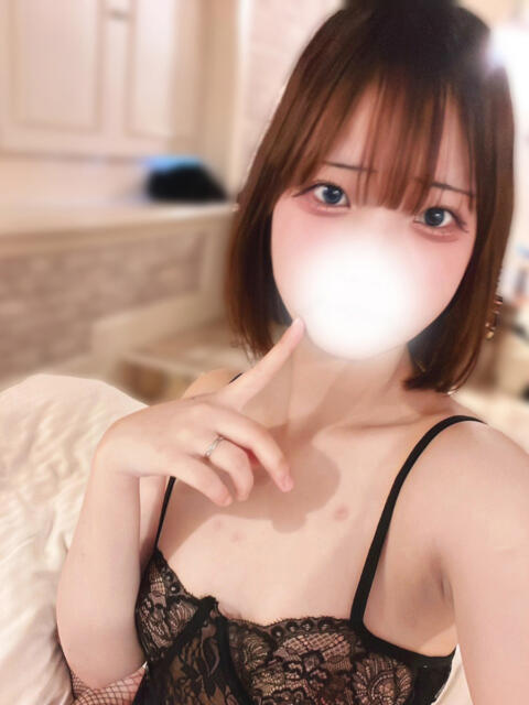 やえ 山梨　風俗　デリヘル　 『ラブ＆ピース学園』（デリヘル）