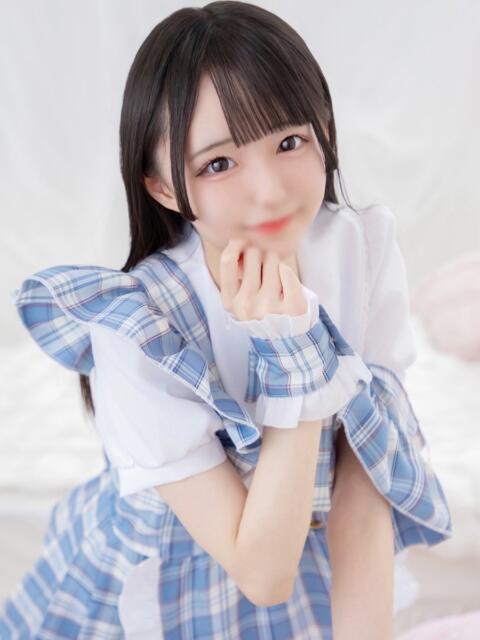 るん E+アイドルスクール　大阪・日本橋店（デリヘル）