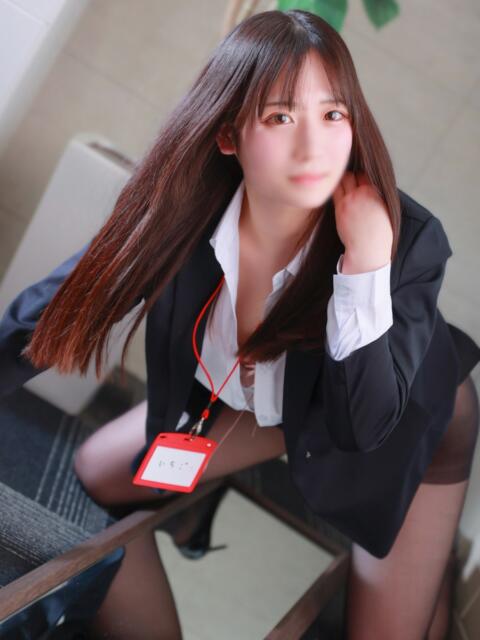 練乳　いちご ノーパンパンスト スケベなOL梅田・兎我野店（ホテヘル）