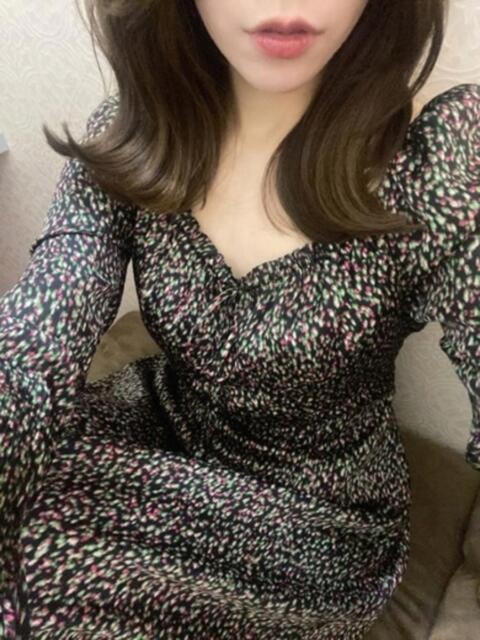 加奈(かな) 麗しい人妻 新宿本店（人妻デリヘル）