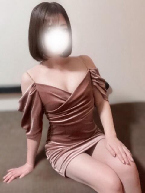 深田かすみ マダムと紳士（【非風俗】メンズエステ）