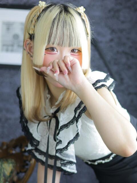 りず スパーク日本橋（ホテヘル＆デリヘル）