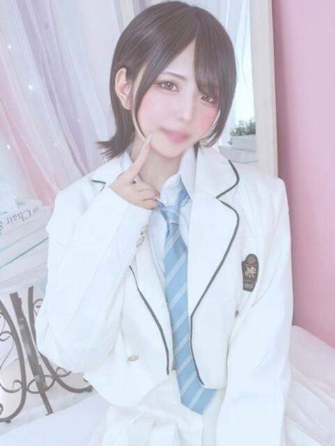 めるる E+アイドルスクール新宿・歌舞伎町店（デリヘル）